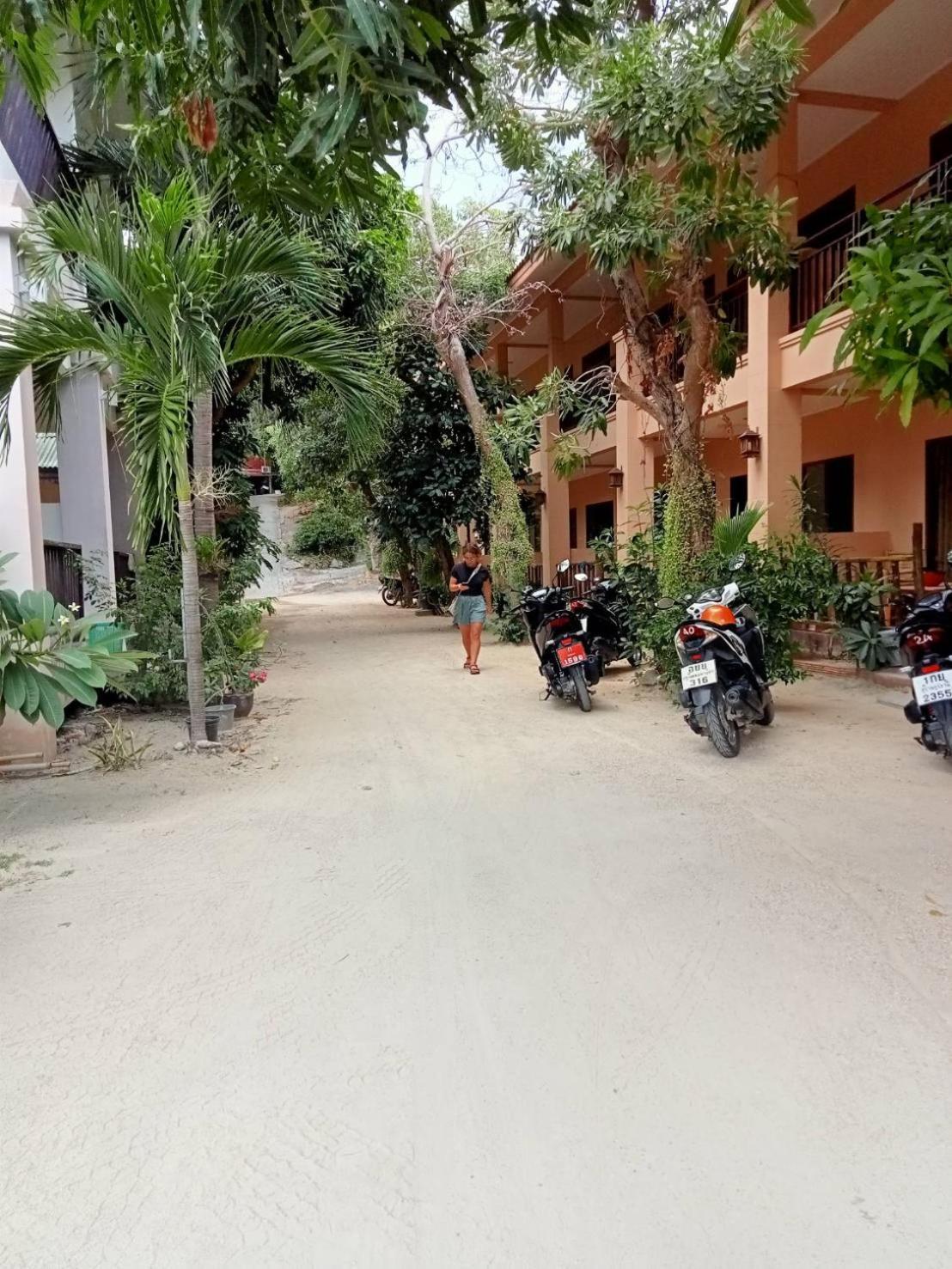 Bank Guesthouse Haad Rin Esterno foto